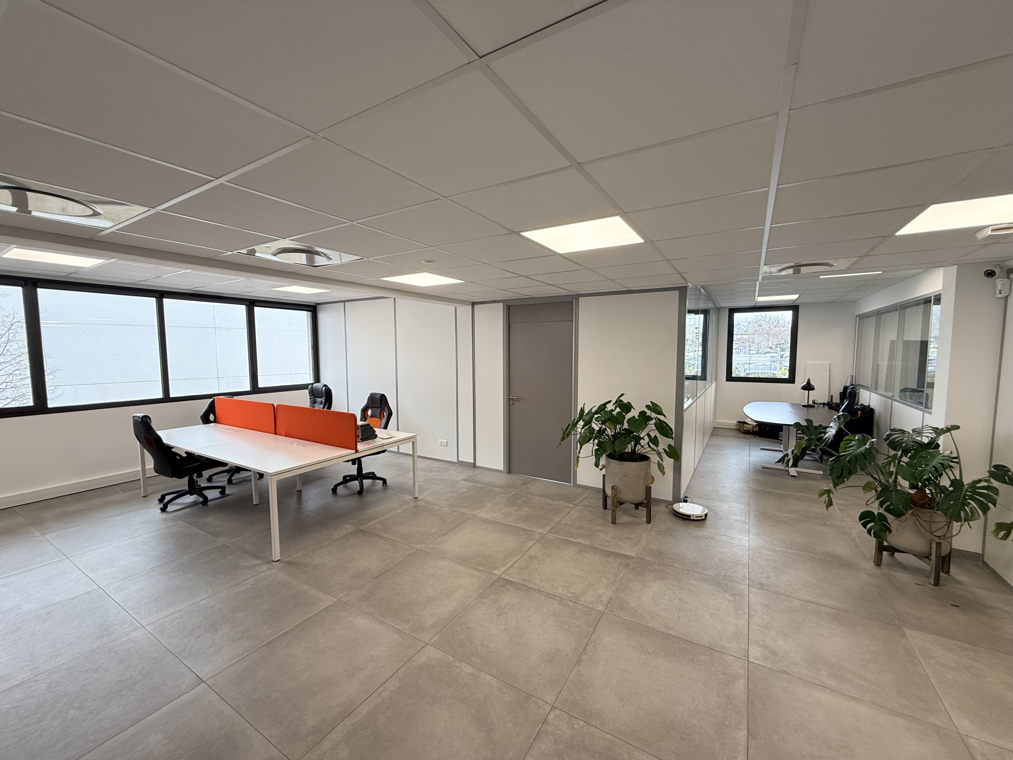 Bureau à louer à Frejus, 90 m² – photo 1 sur 9